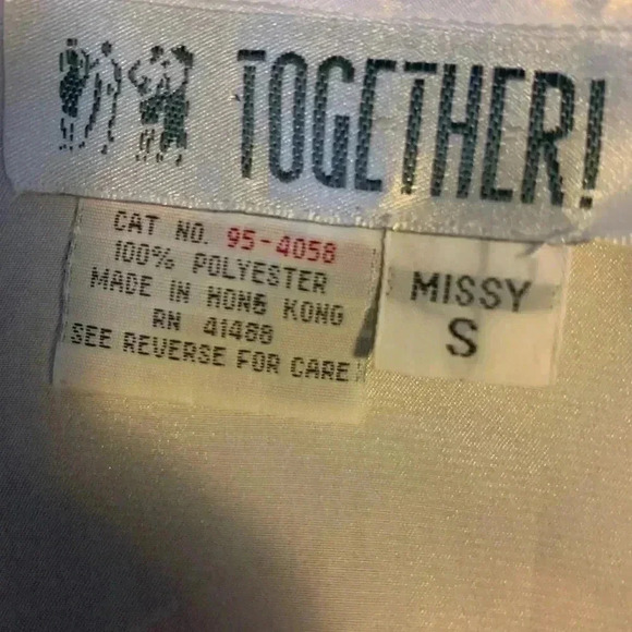 Vintage White Blouse with Faux Pear Appliqué - Picture 4 of 4